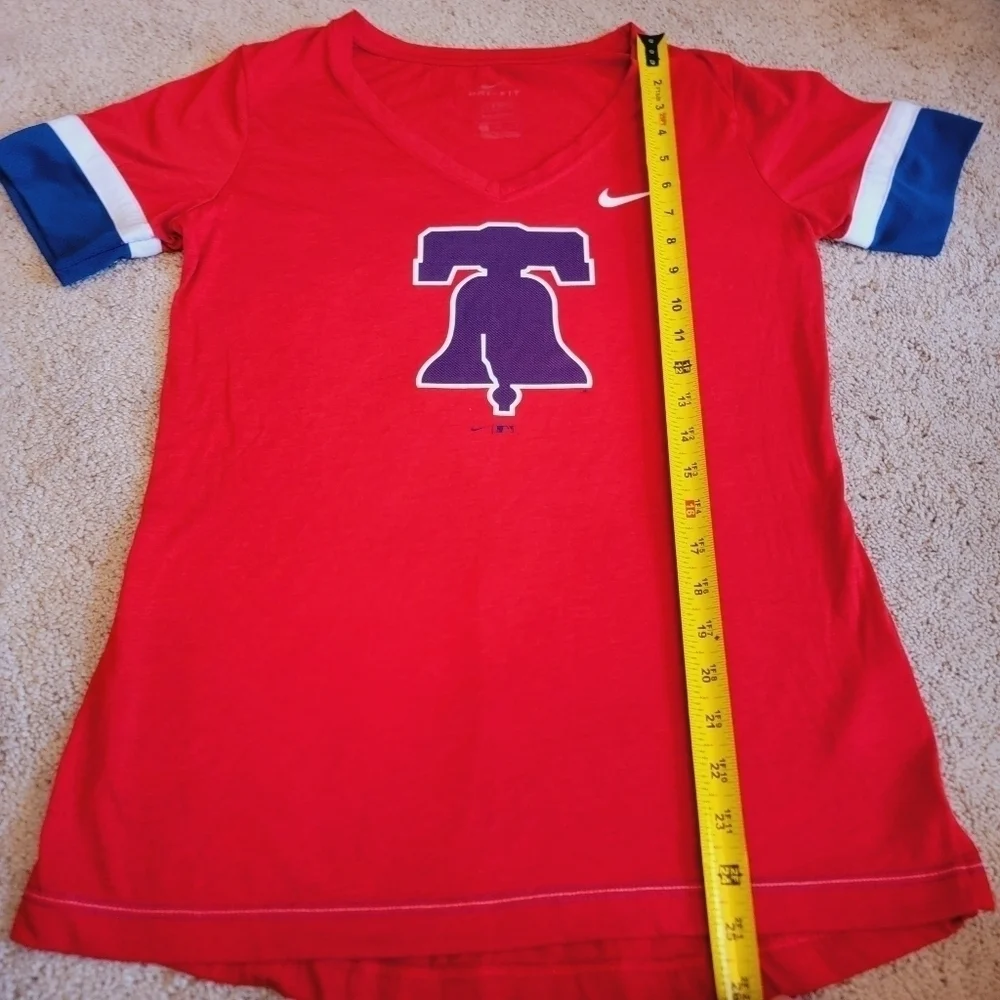 Nike Philadelphia Phillies T Shirt M